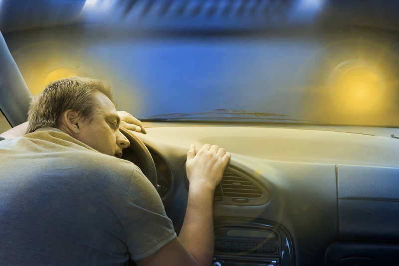 Tài xế ngủ quên trong lúc lái xe rất nguy hiểm