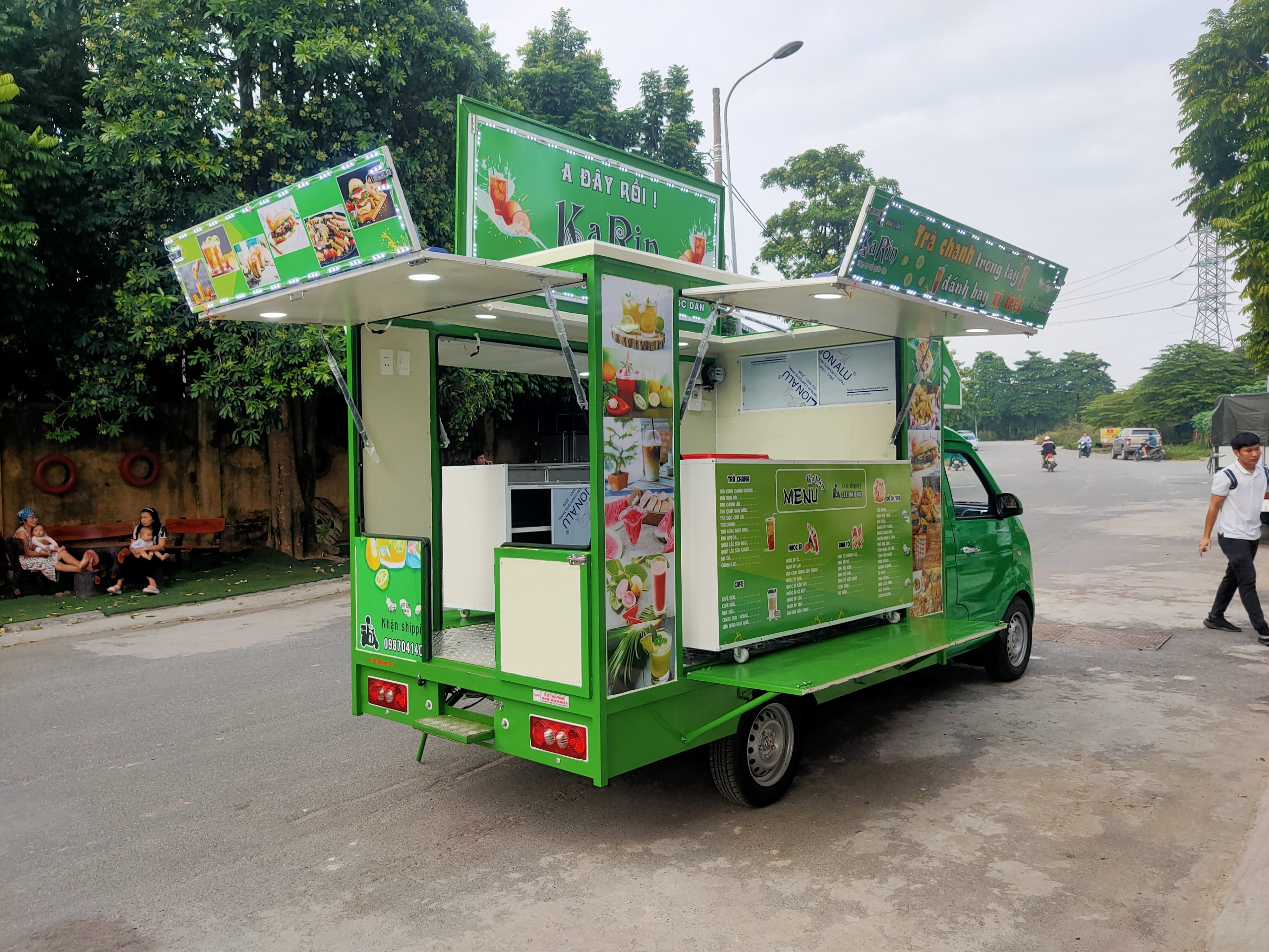 Xe tải Dongfeng bán thức ăn nhanh 
