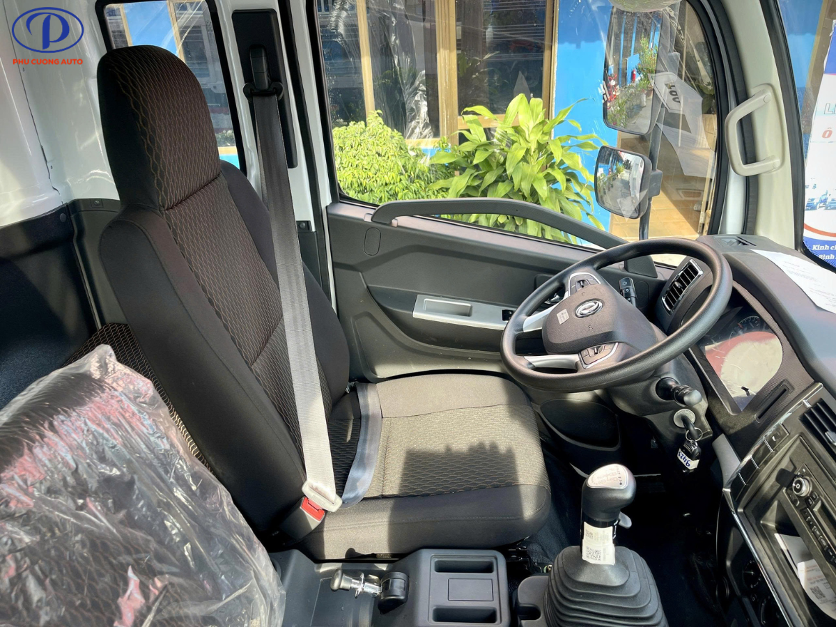 nội thất xe dongfeng captain c thùng bửng nhôm