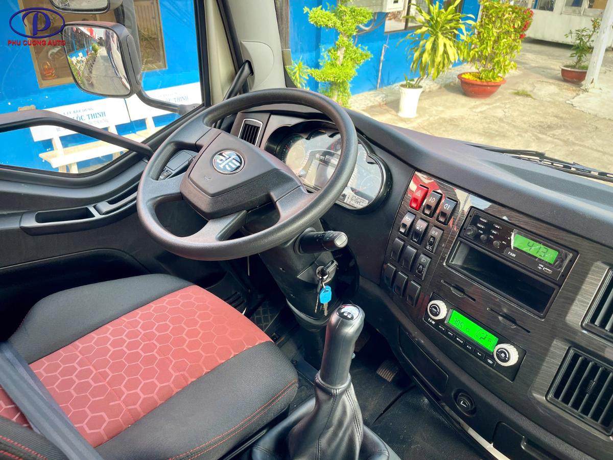 thiết kế nội thất bên trong xe faw j6l