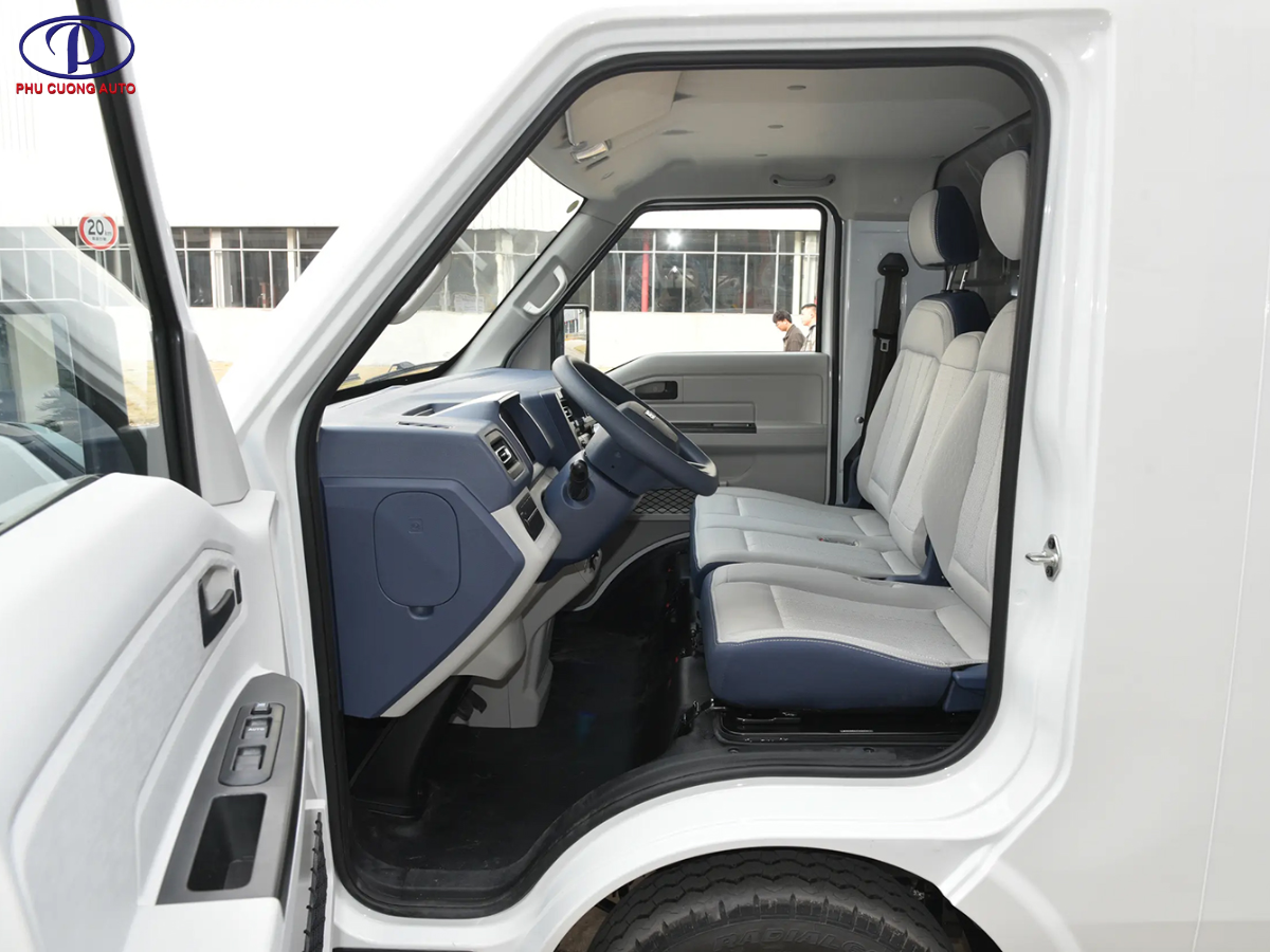 ghế ngồi xe van điện srm e60
