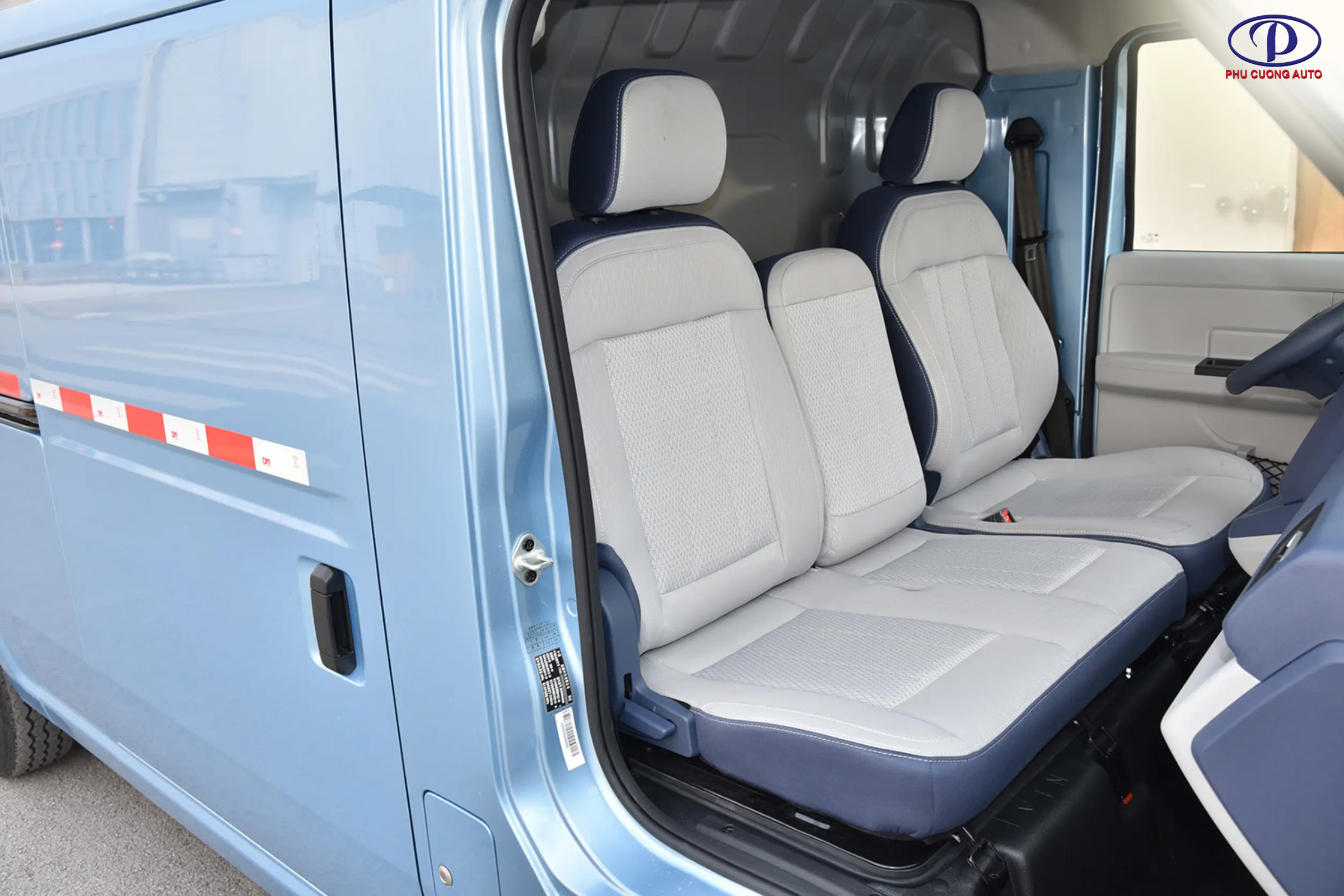 ghế ngồi xe van điện srm e80