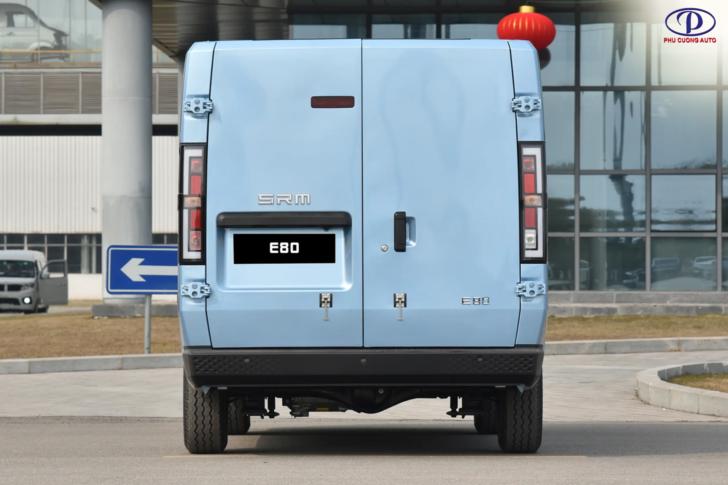 cửa hậu xe van điện srm e80