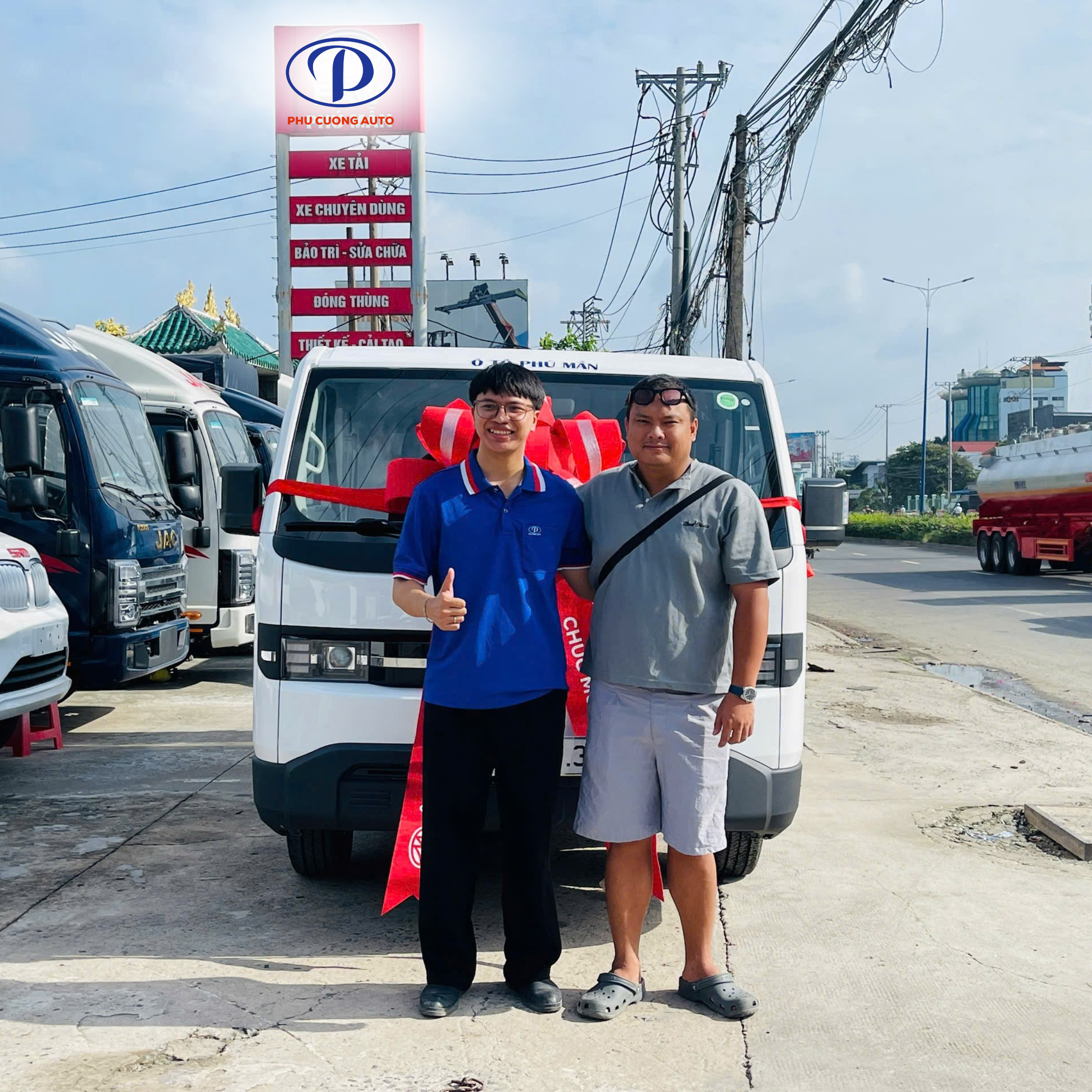 bàn giao xe tải van điện srm e80